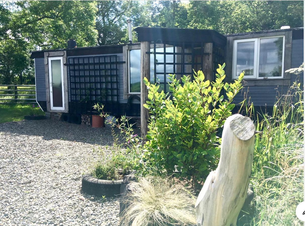 Field Hut Villa Уейдбридж Екстериор снимка