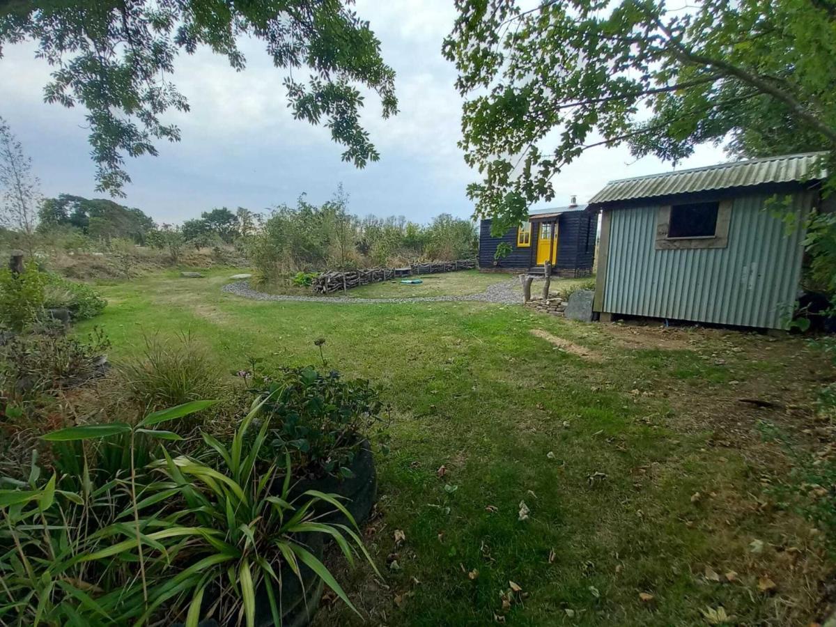 Field Hut Villa Уейдбридж Екстериор снимка