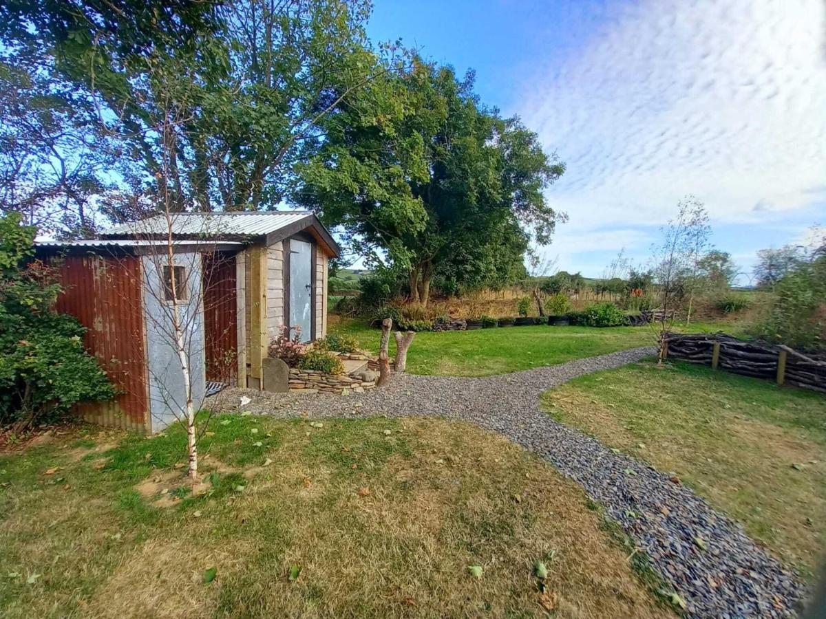 Field Hut Villa Уейдбридж Екстериор снимка